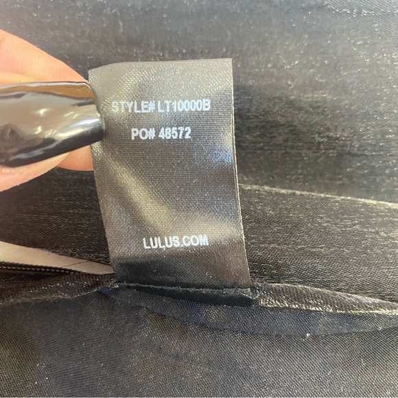 Lulu’s Long Sleeve Shiny Sleek Top - Picture 7 of 7